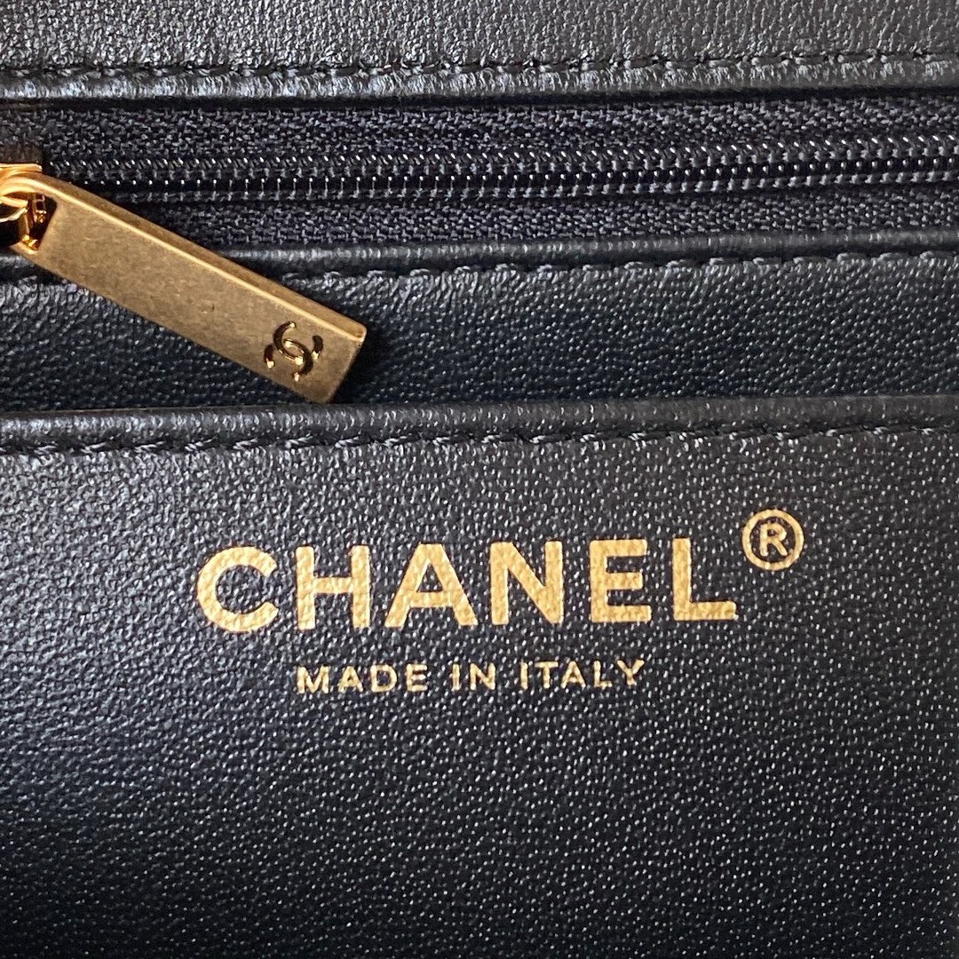 CHANEL Mini Flap Bag with Top Handle