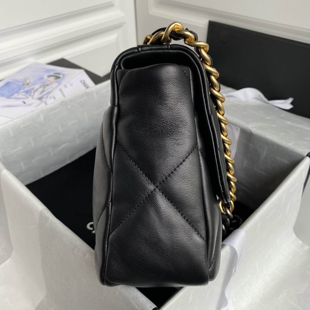 CHANEL 19 Large Handbag